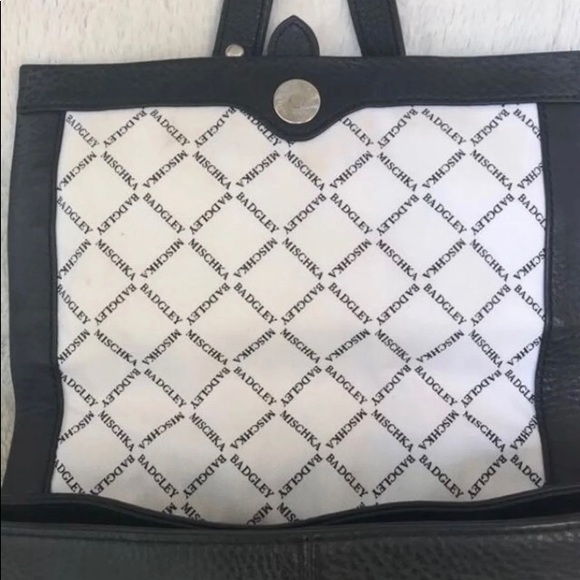 Badgley Mischka Crossbody - Picture 3 of 8